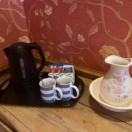 The Dog And Partridge Hotel Langsett Екстериор снимка