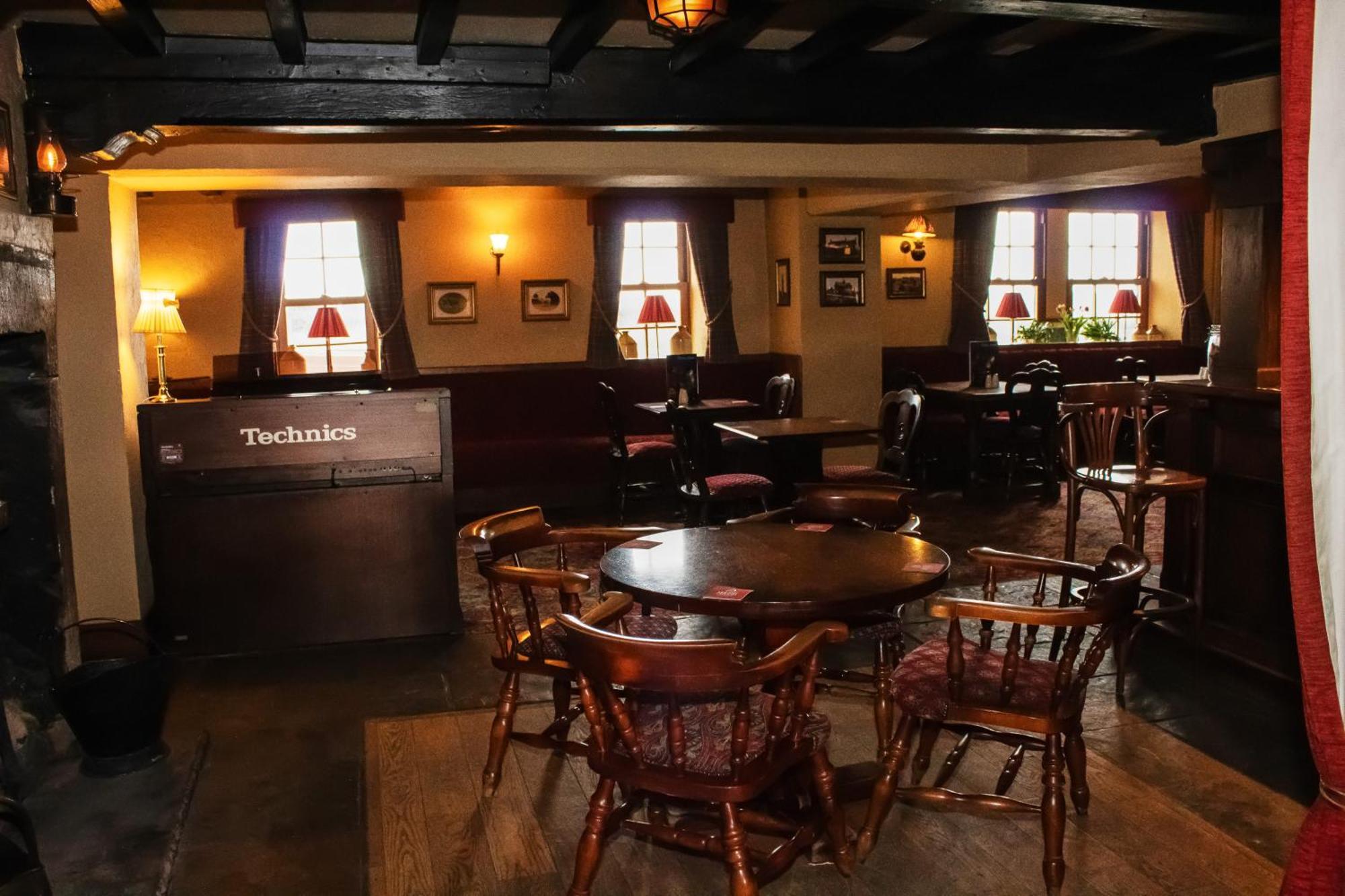 The Dog And Partridge Hotel Langsett Екстериор снимка