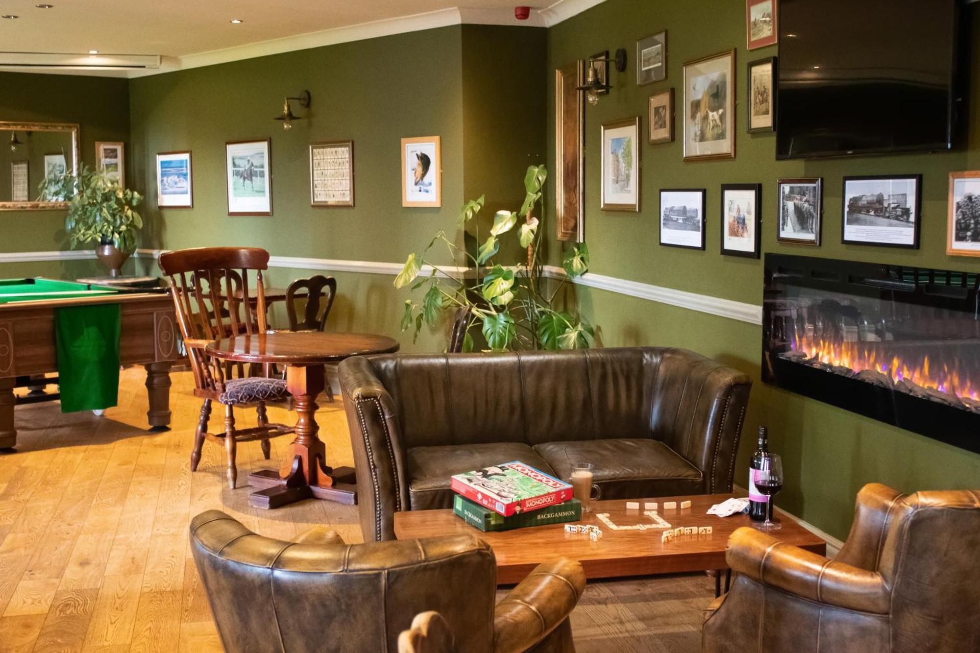The Dog And Partridge Hotel Langsett Екстериор снимка