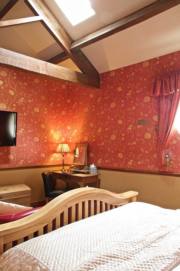 The Dog And Partridge Hotel Langsett Екстериор снимка